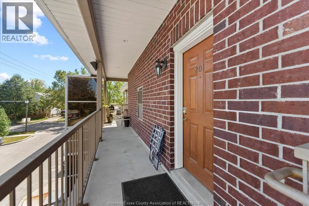 111 SANDWICH STREET South Unit# 201