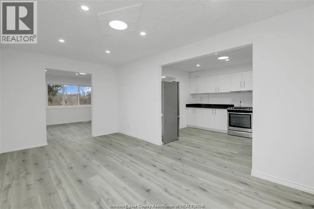 1457 S CAMERON