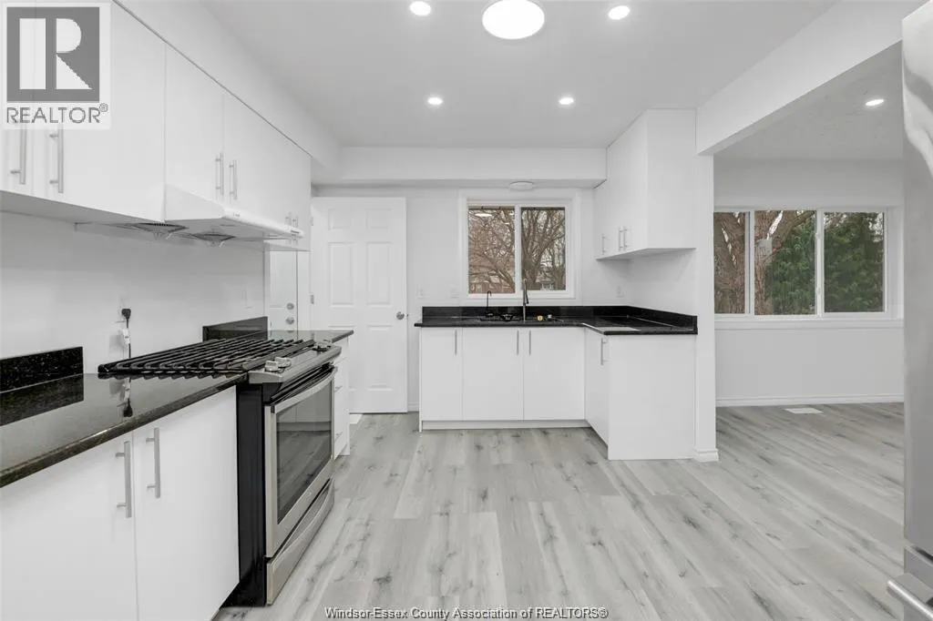 1457 S CAMERON