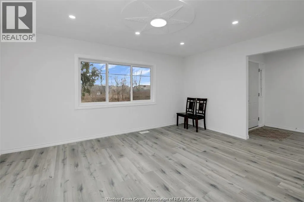 1457 S CAMERON
