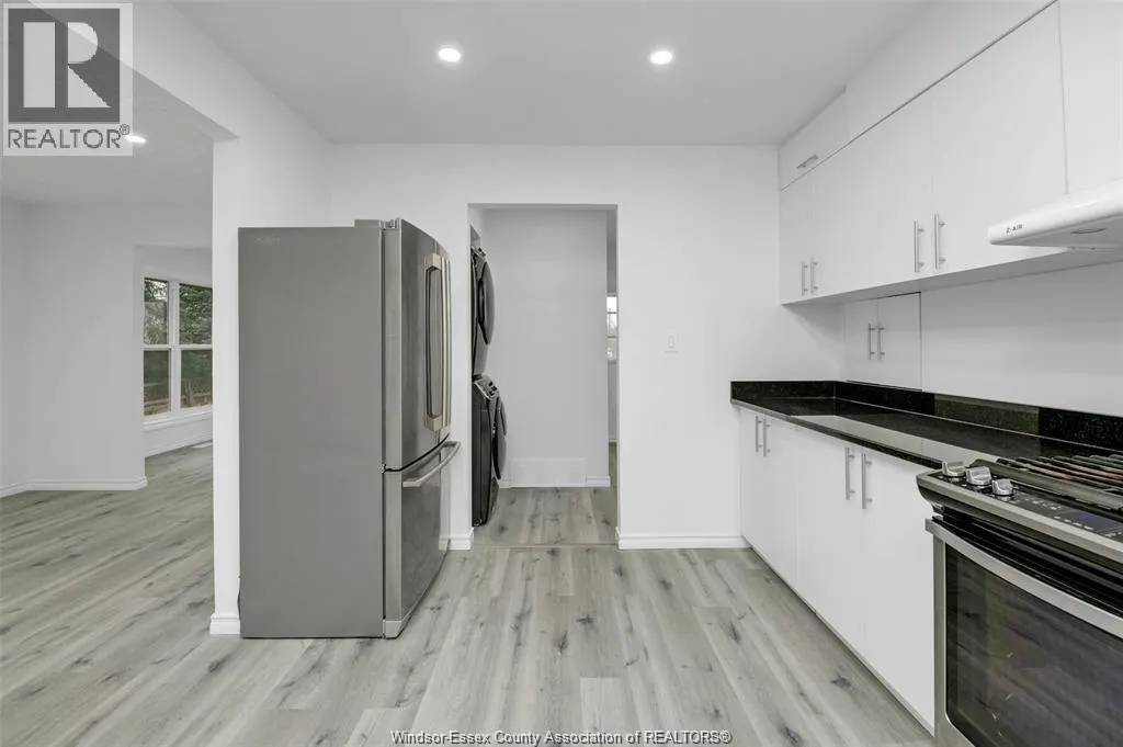1457 S CAMERON