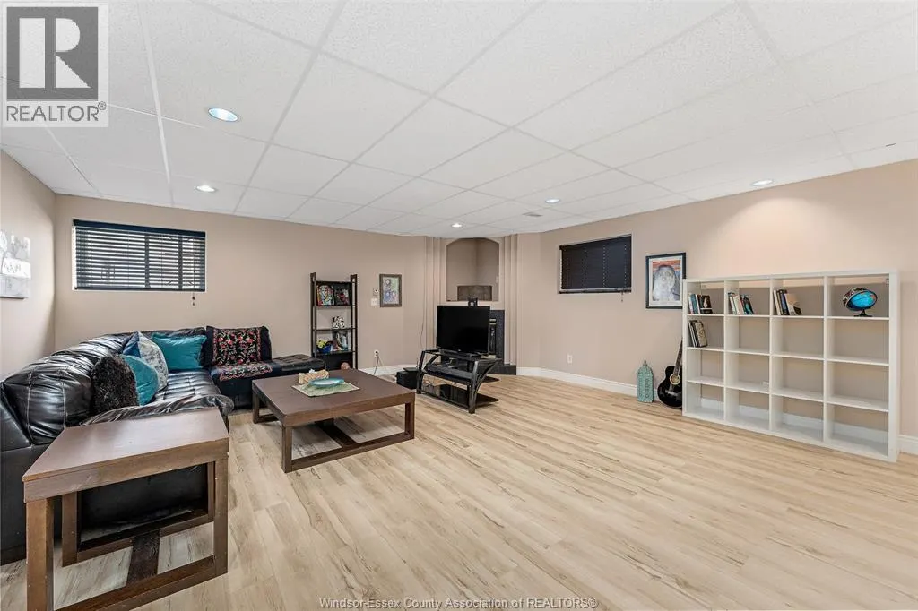4753 LAVENDER