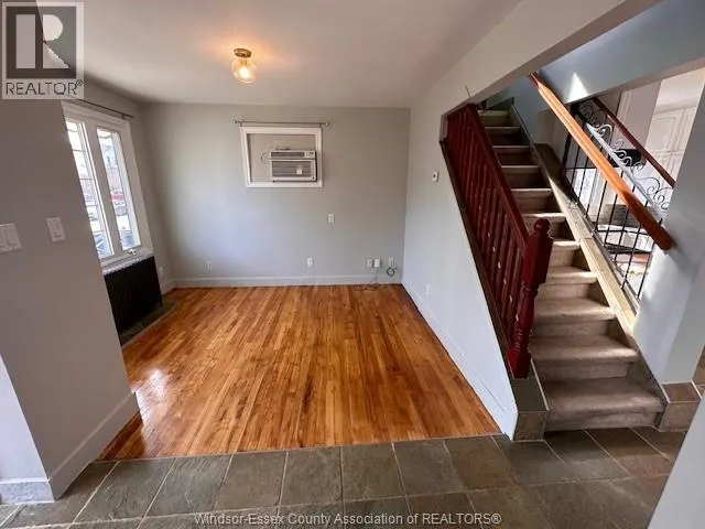 1227 Curry Avenue UPPER