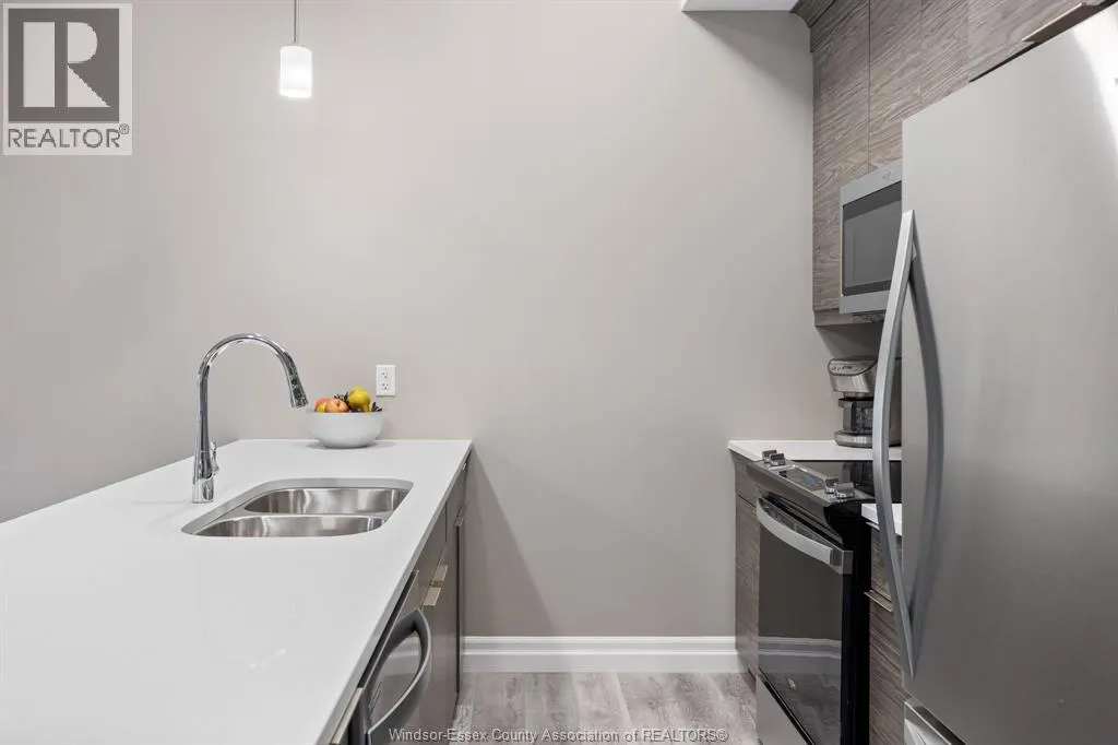 11870 TECUMSEH ROAD East Unit# 613