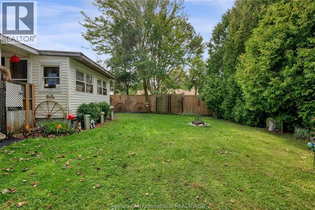 171 Tweedsmuir AVENUE East