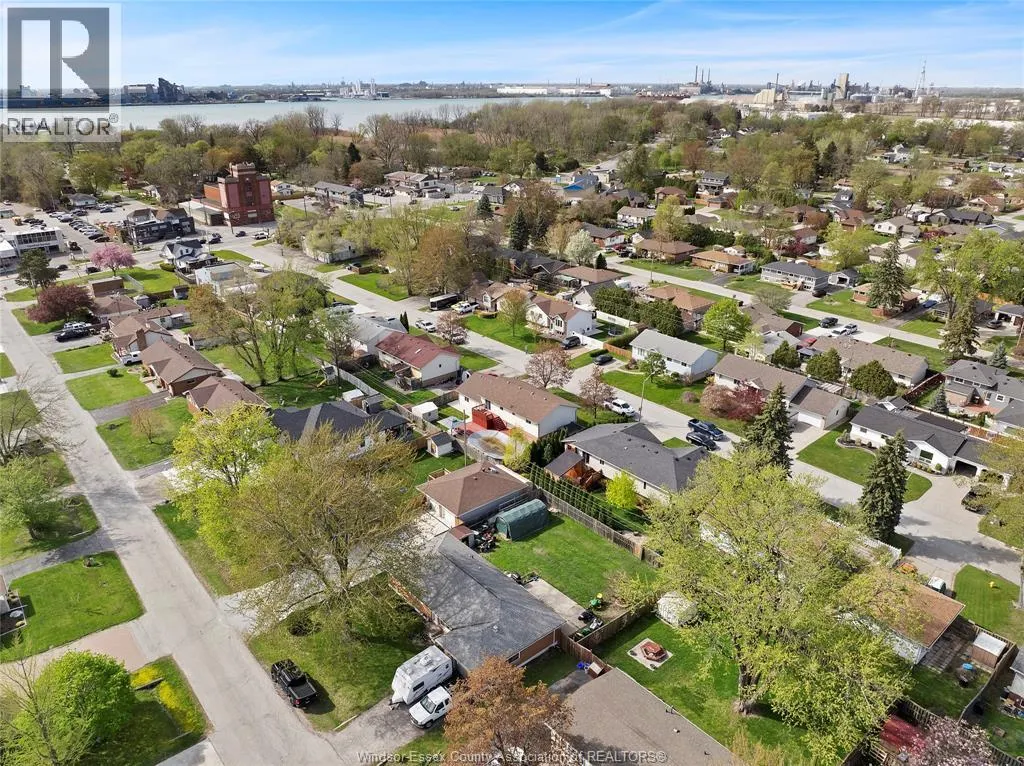 148 RIVERVIEW AVENUE