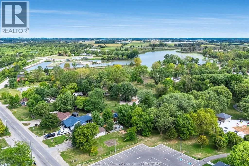 633 Point Pelee DRIVE