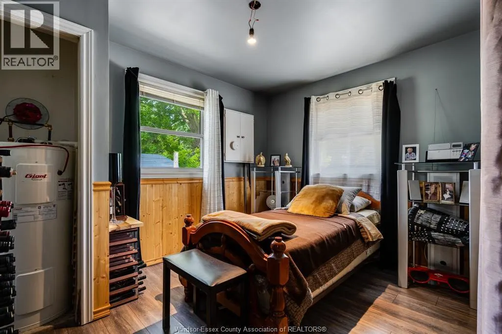 633 Point Pelee DRIVE