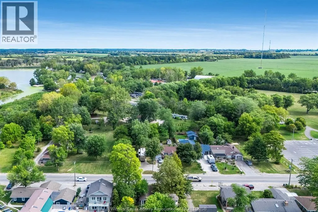 633 Point Pelee DRIVE