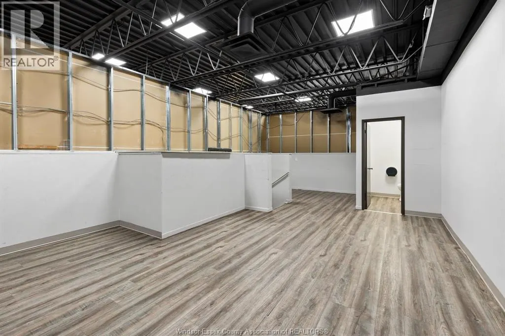 71 TALBOT ROAD North