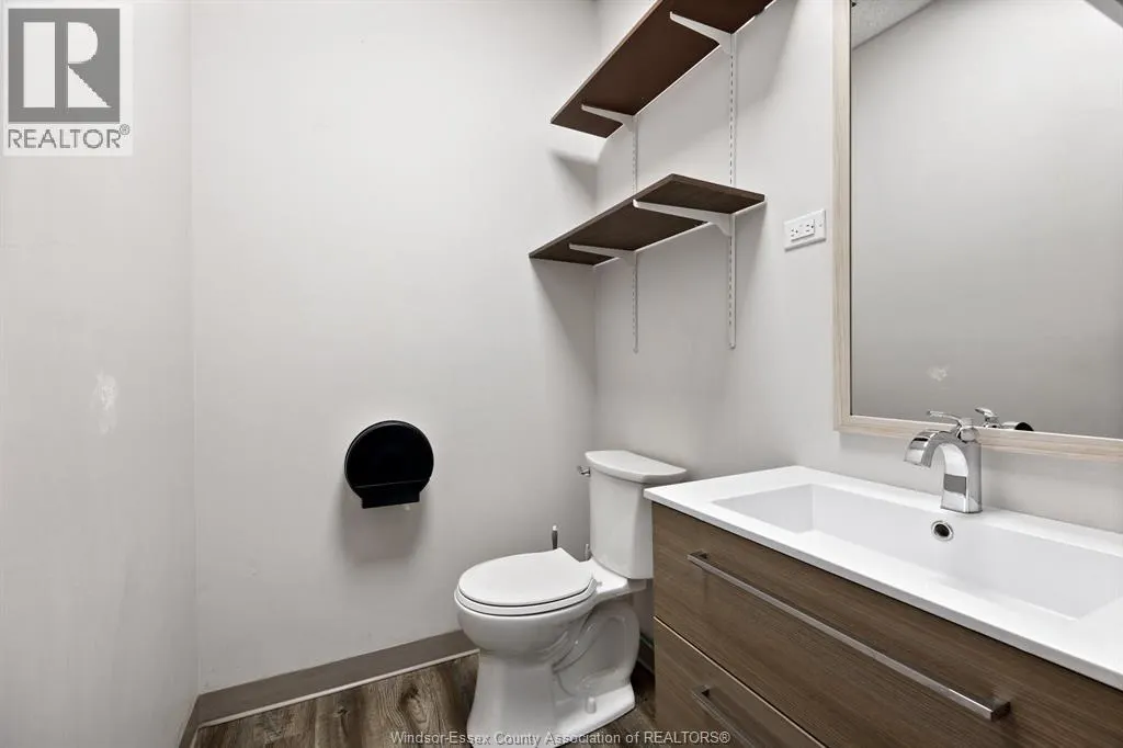 71 TALBOT ROAD North