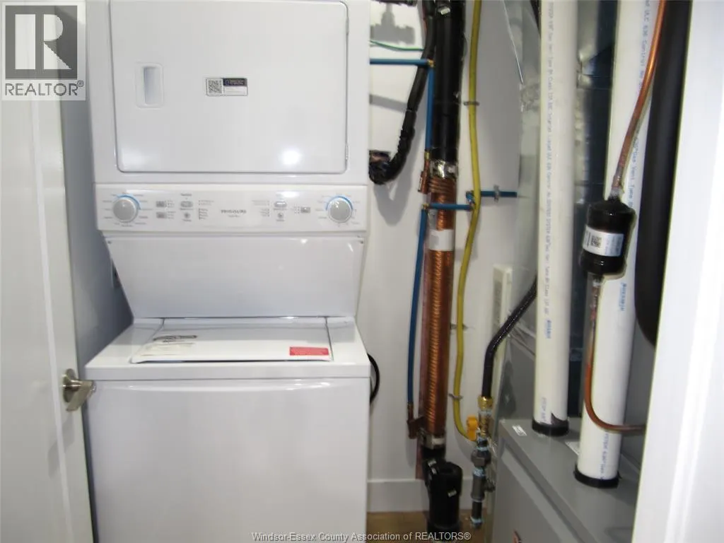 3181 Bliss Unit# Lower