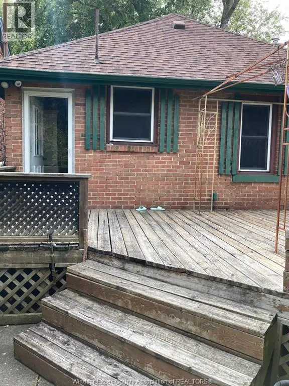 2216 CHURCH STREET