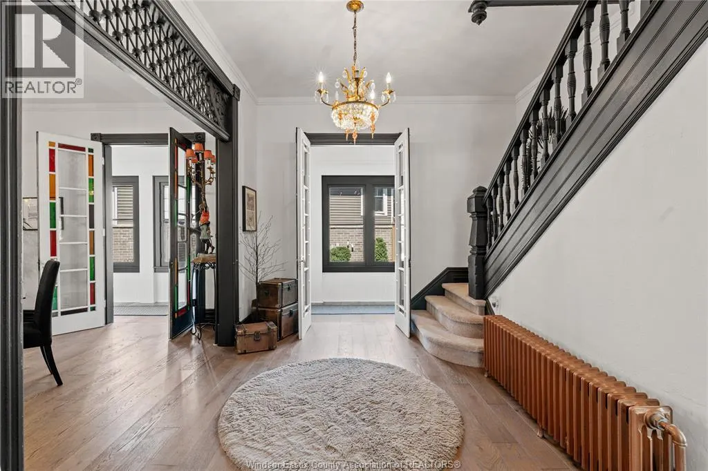 261 DIVISION STREET South