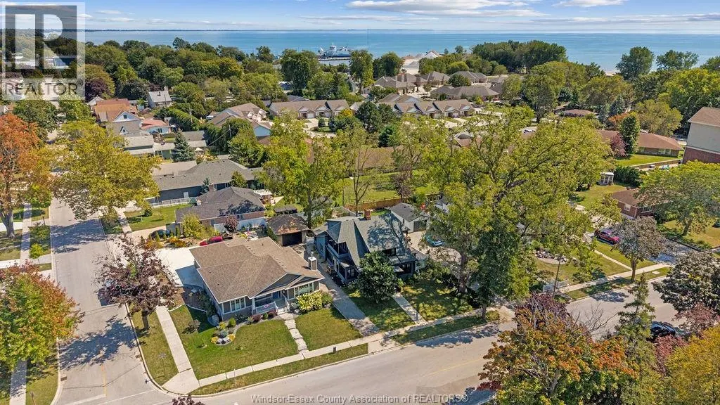 261 DIVISION STREET South