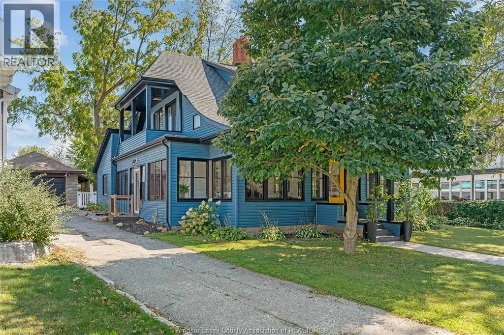 261 DIVISION STREET South