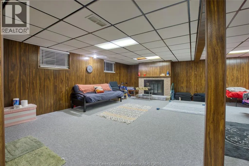 881 LOUNSBOROUGH