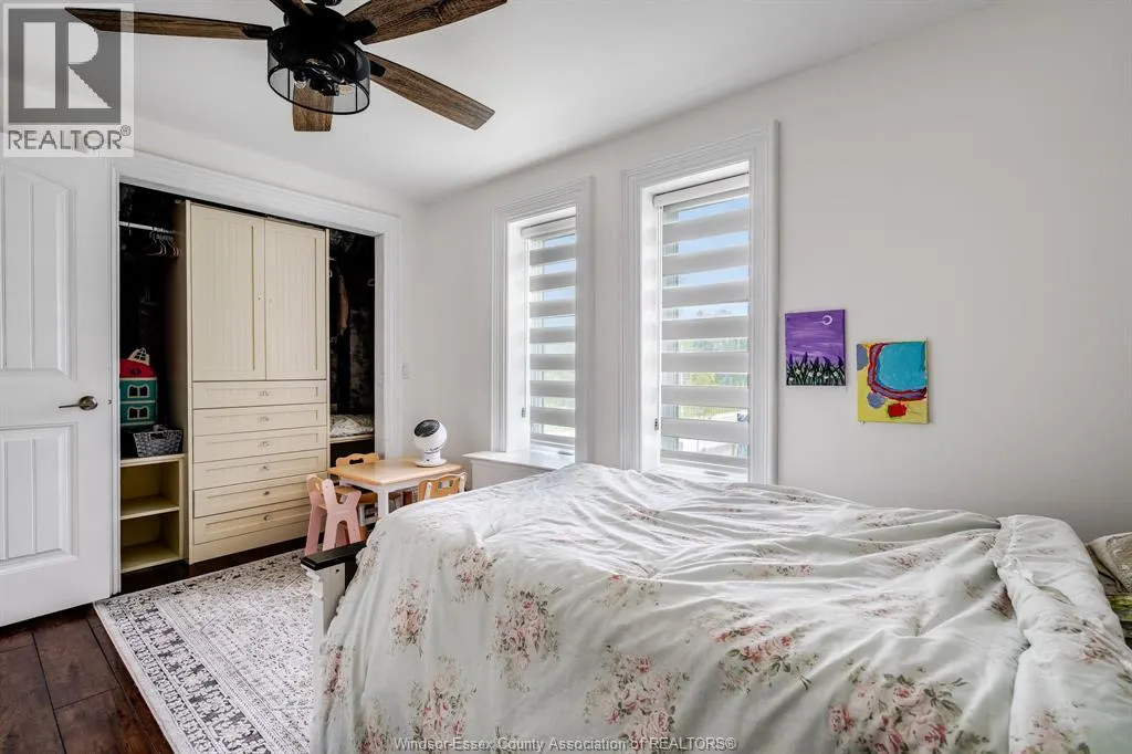 702 Talbot ROAD East