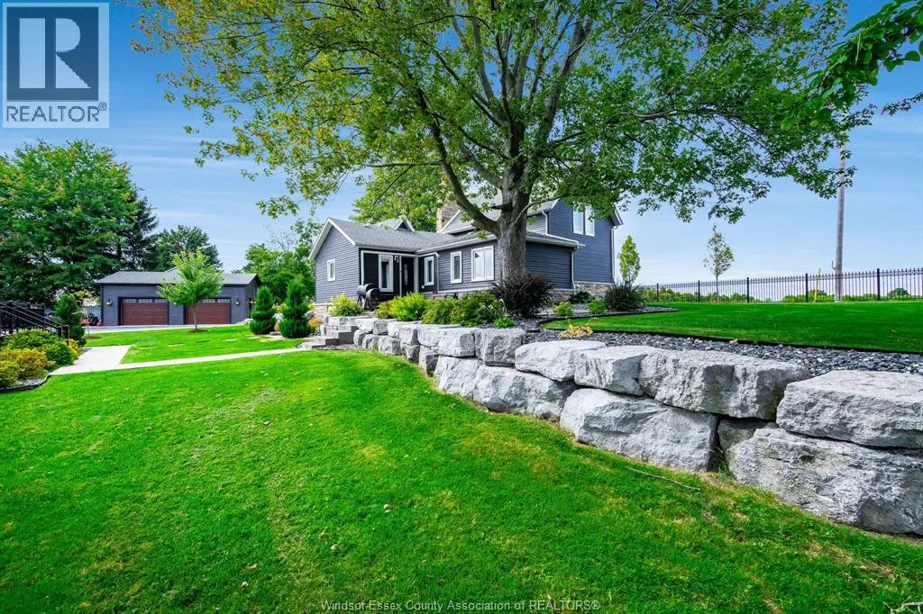 702 Talbot ROAD East