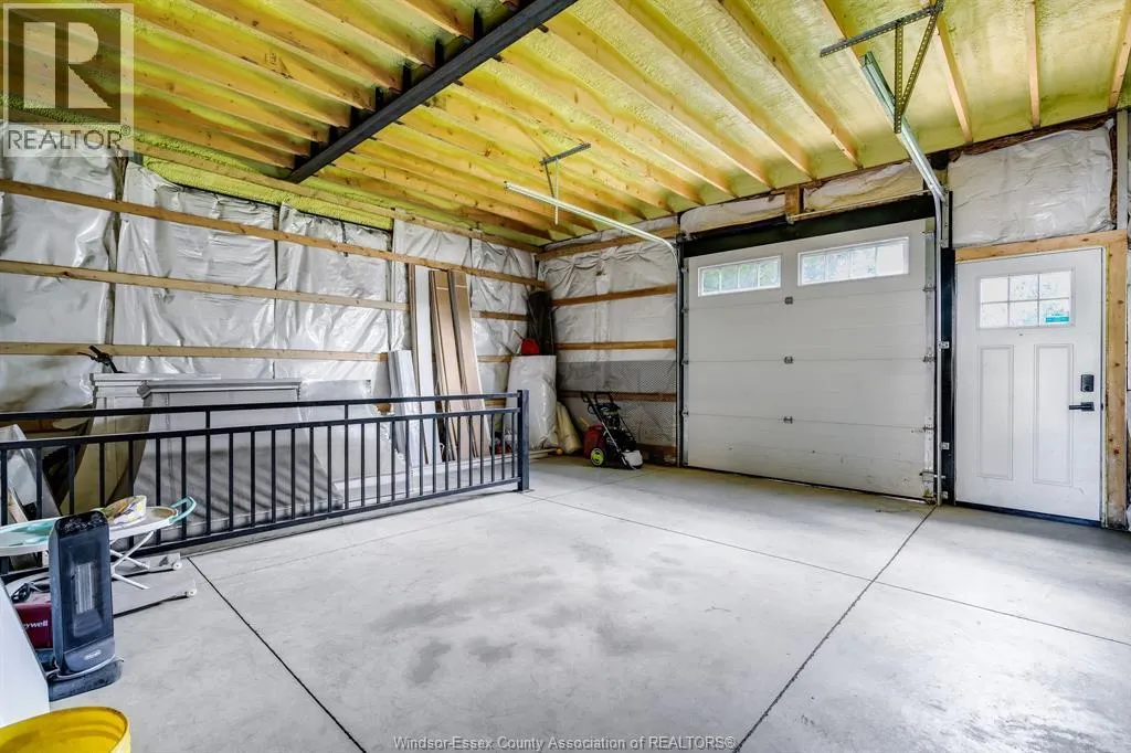 702 Talbot ROAD East