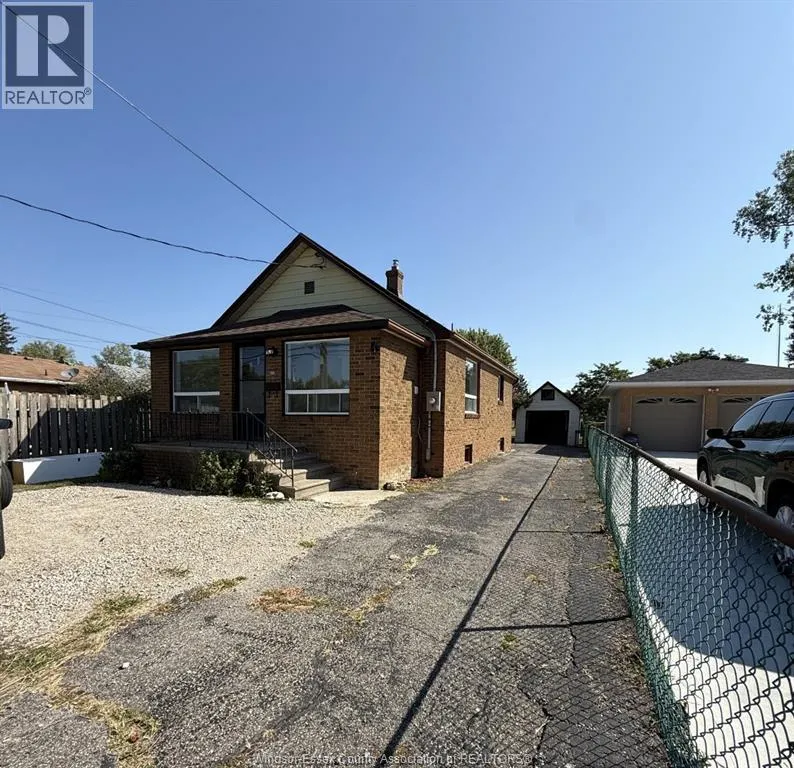 914 RIVERDALE