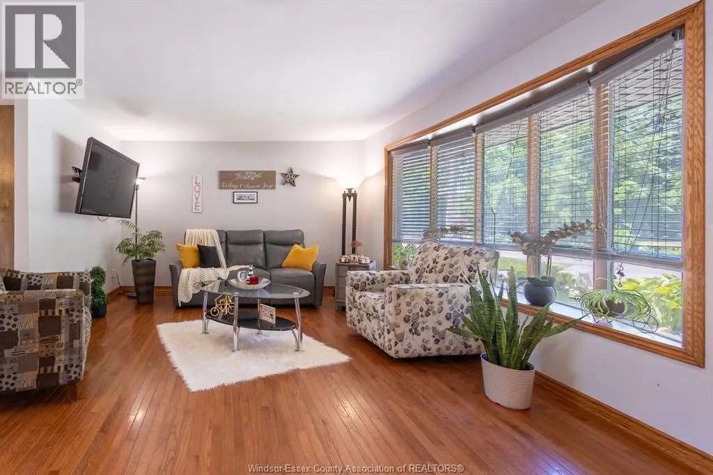 353 Cousineau ROAD