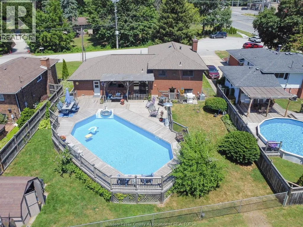 353 Cousineau ROAD