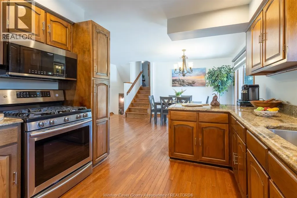 353 Cousineau ROAD