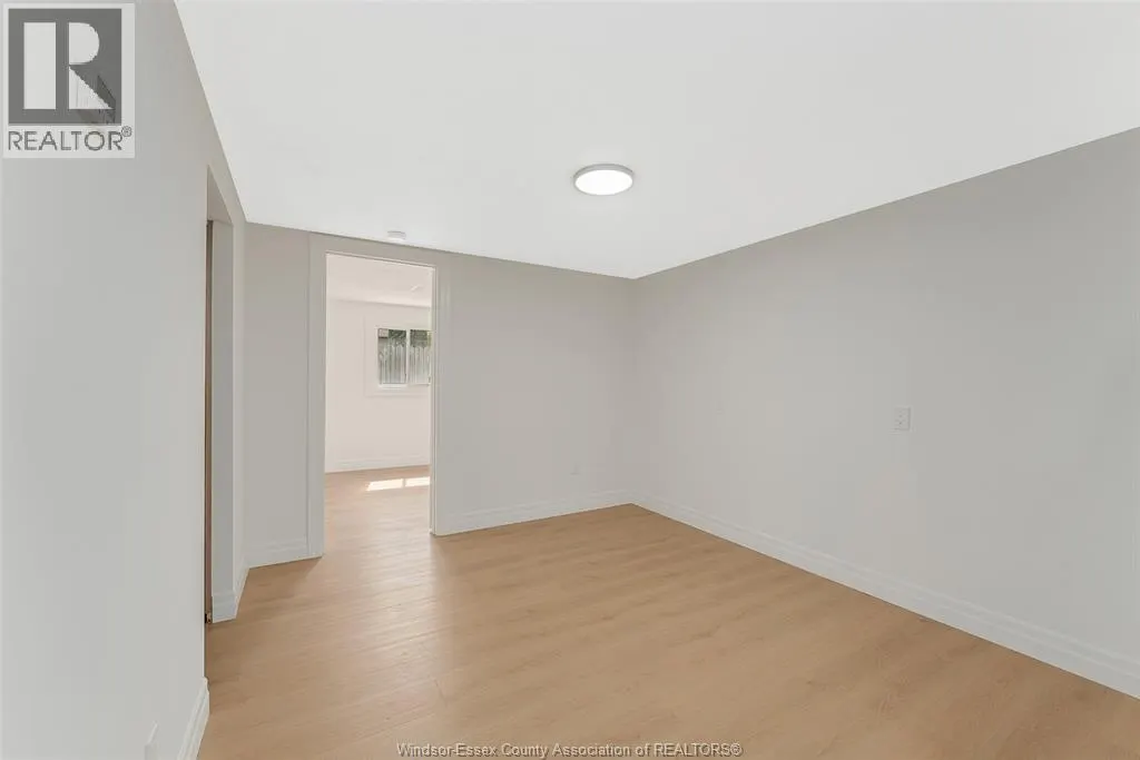 1289 CARRIAGE LANE