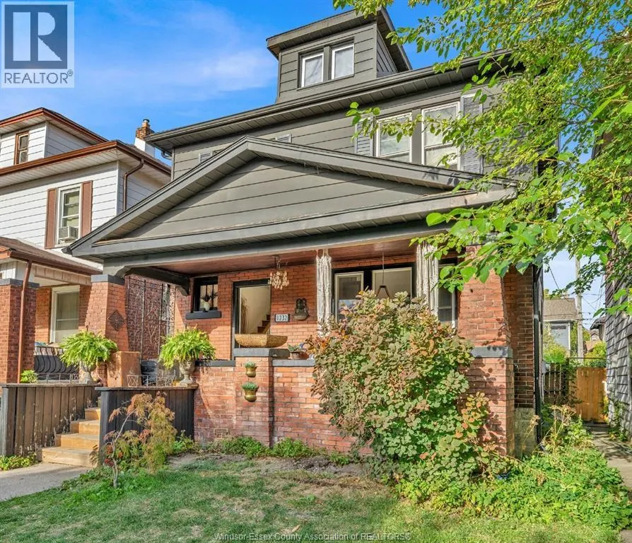 1232 WINDERMERE ROAD