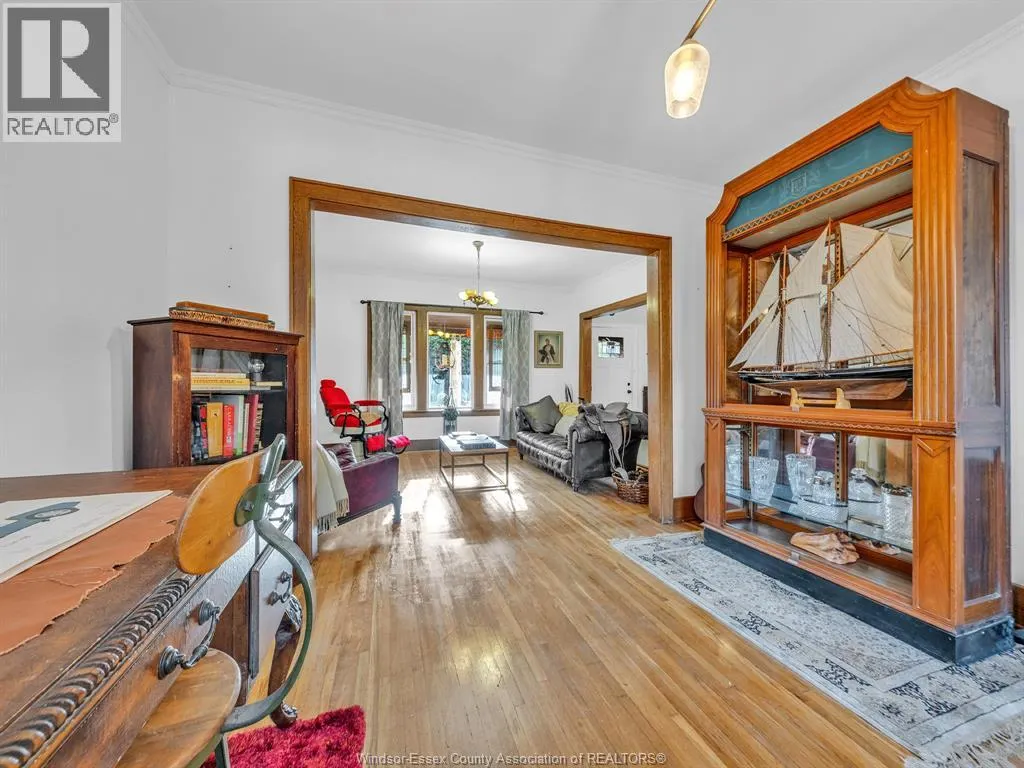 1232 WINDERMERE ROAD