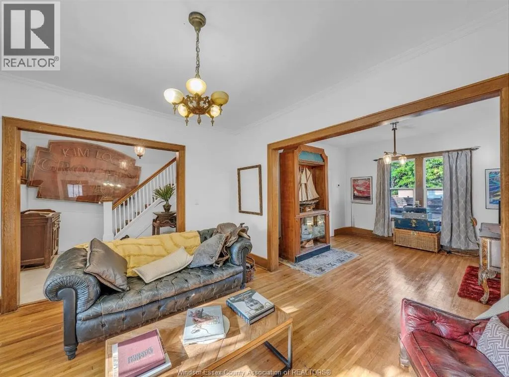 1232 WINDERMERE ROAD