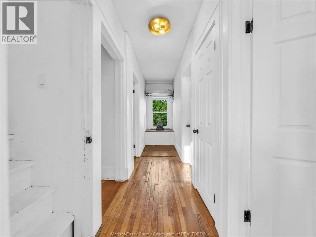 1232 WINDERMERE ROAD