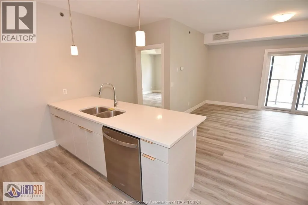 728 BROWNSTONE DRIVE Unit# 305