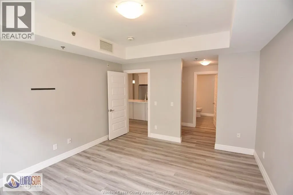 728 BROWNSTONE DRIVE Unit# 305