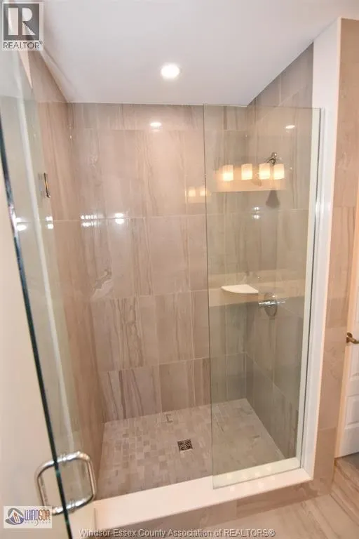 728 BROWNSTONE DRIVE Unit# 305