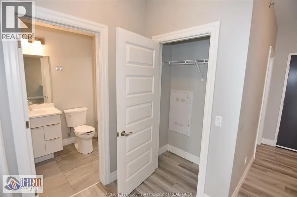 728 BROWNSTONE DRIVE Unit# 305