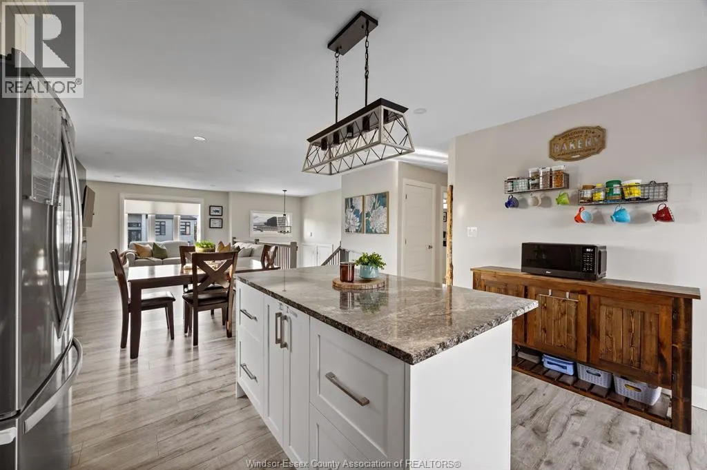 30 HAWTHORNE CRESCENT