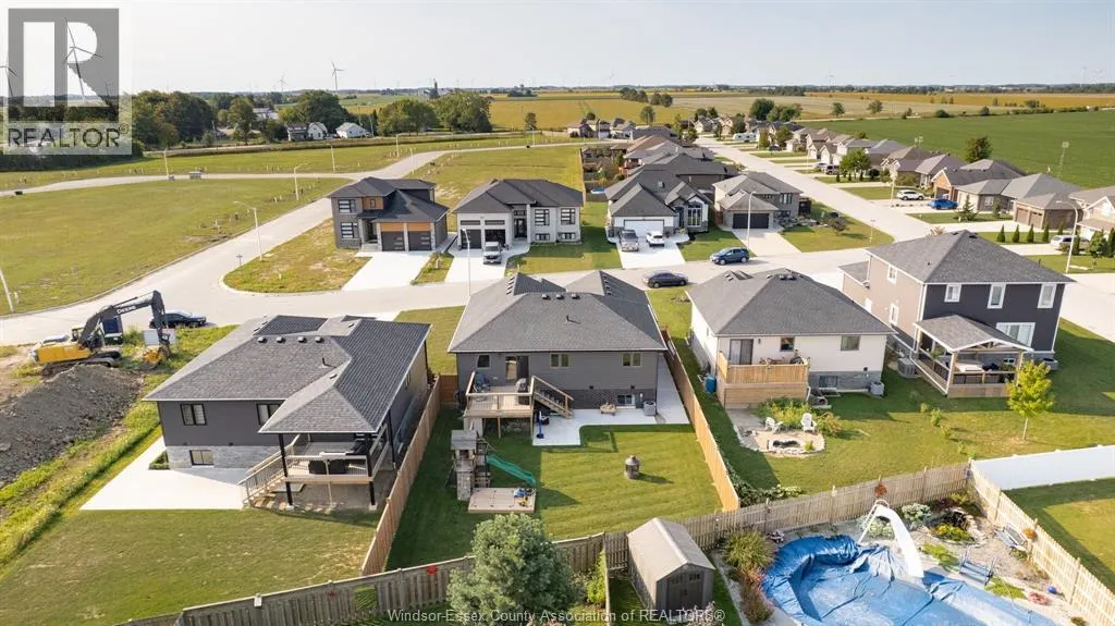 30 HAWTHORNE CRESCENT