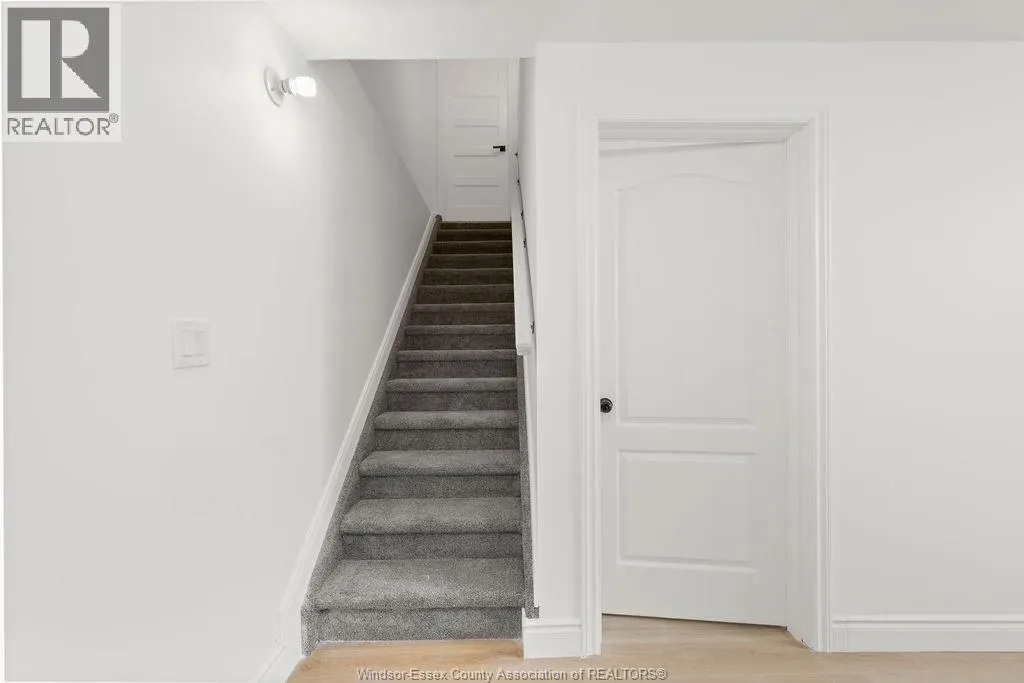 400 THOMPSON AVENUE