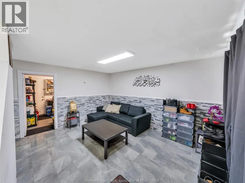 10670 LAMBETH ROAD