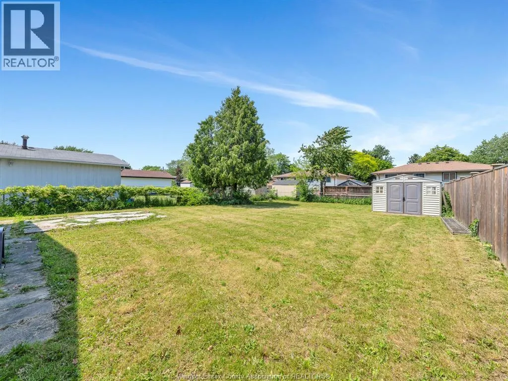 10670 LAMBETH ROAD