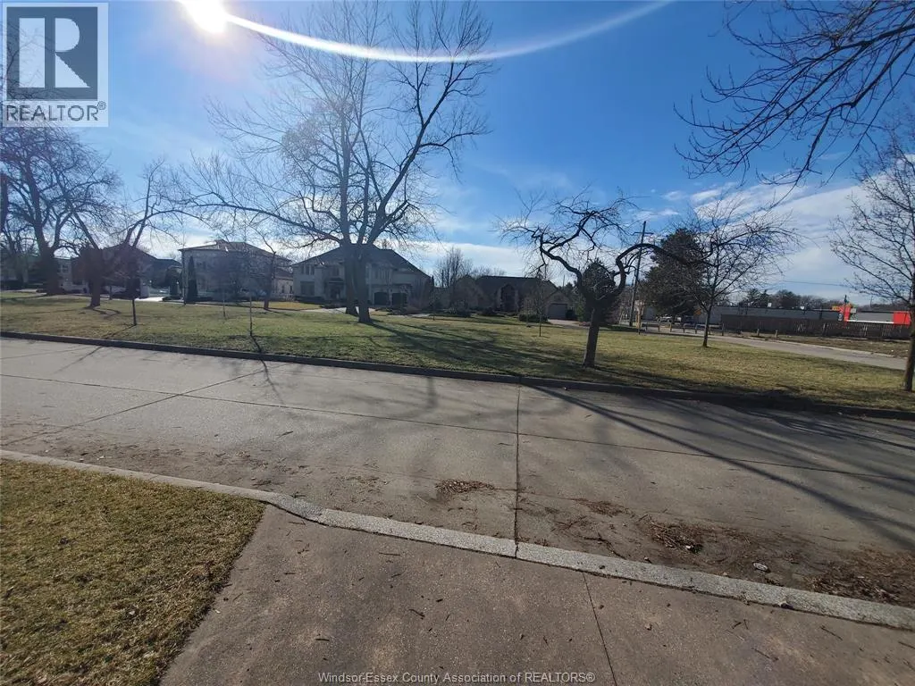 3404 VICTORIA BOULEVARD