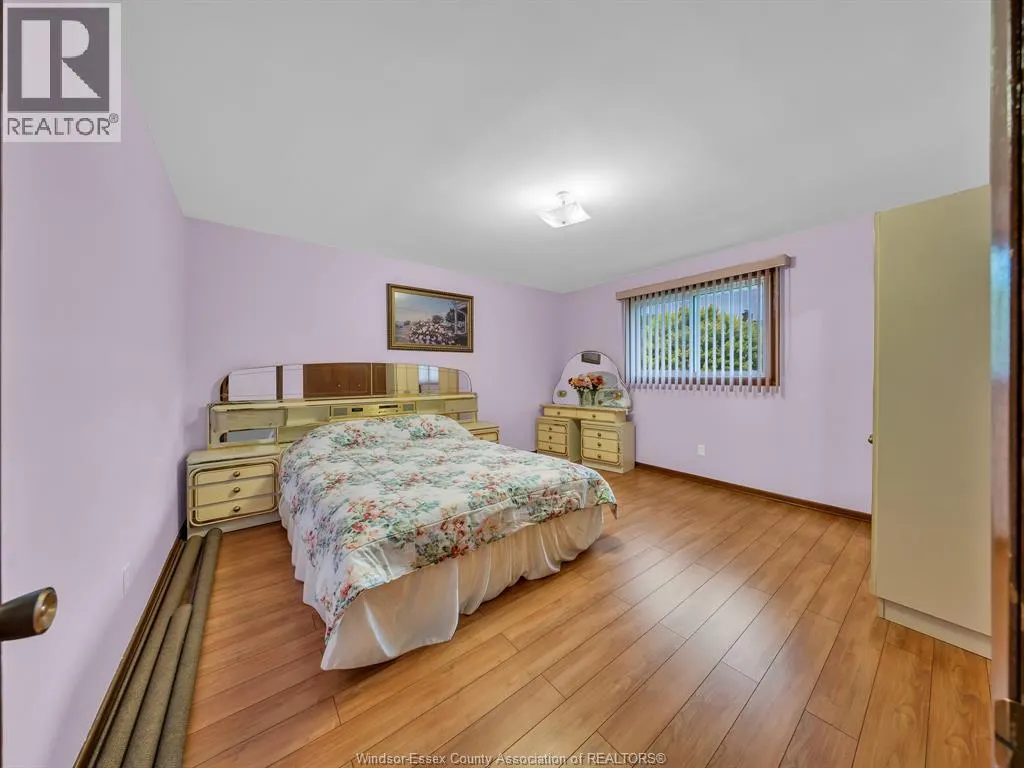 3040 FOREST GLADE DRIVE