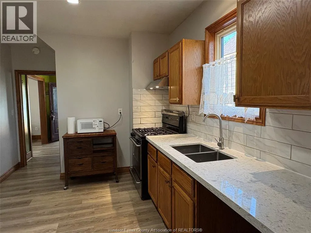 3773 PETER STREET Unit# UPPER