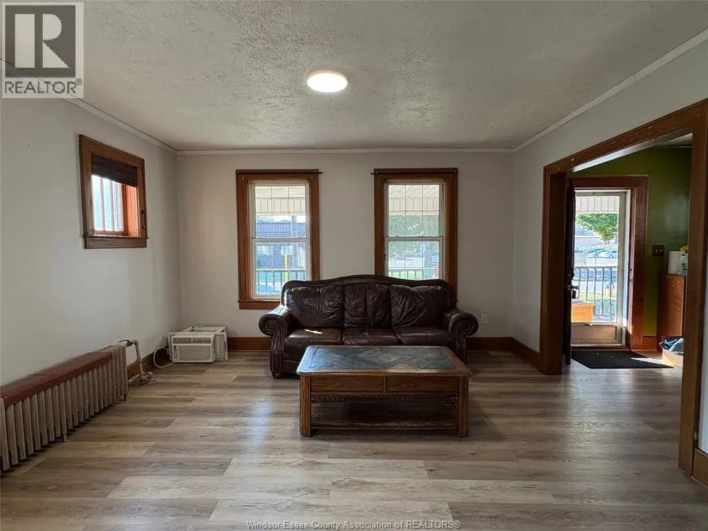 3773 PETER STREET Unit# UPPER