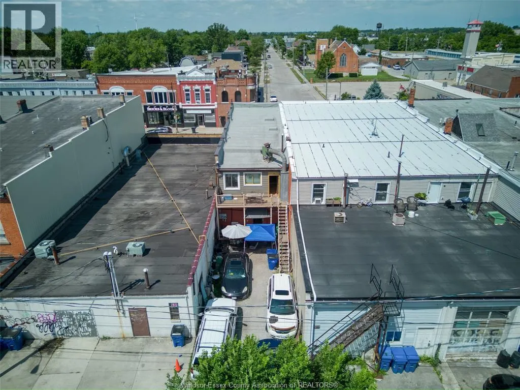 40 QUEEN North