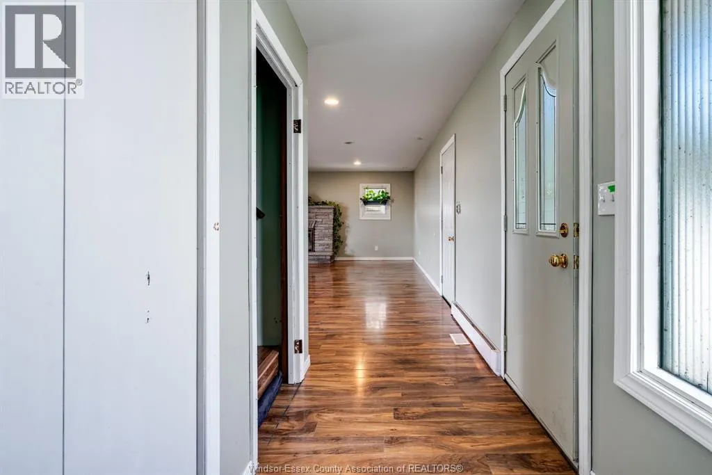 864 POINT PELEE DRIVE