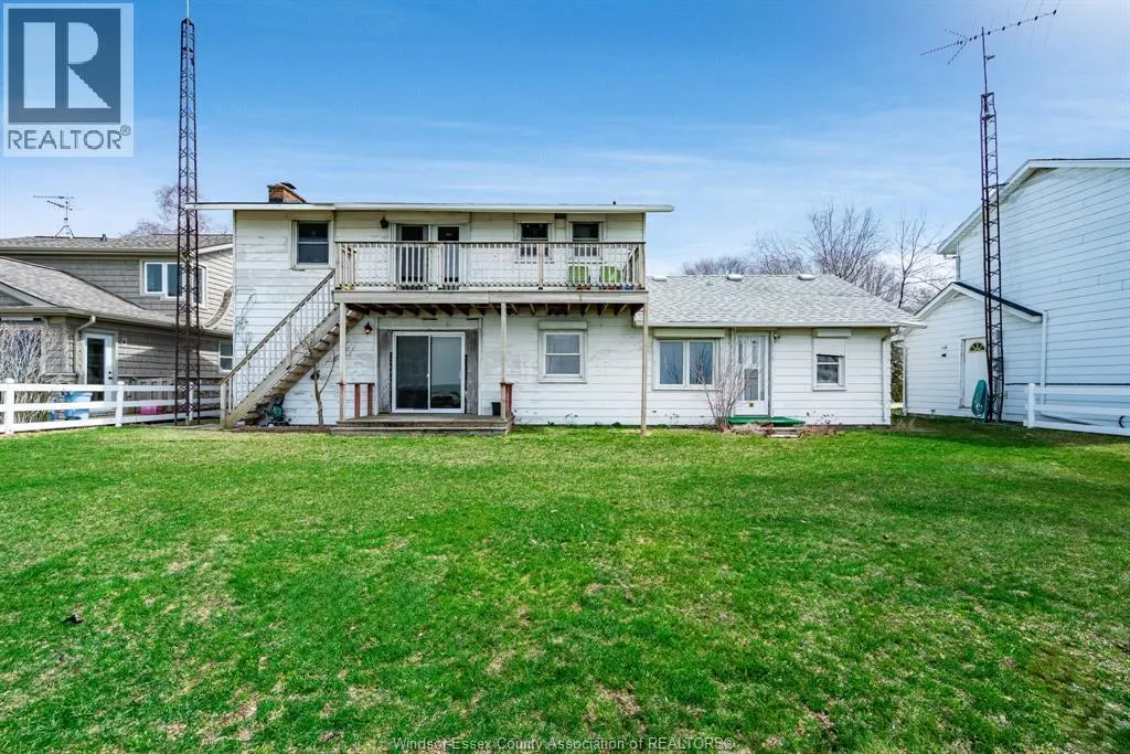 864 POINT PELEE DRIVE