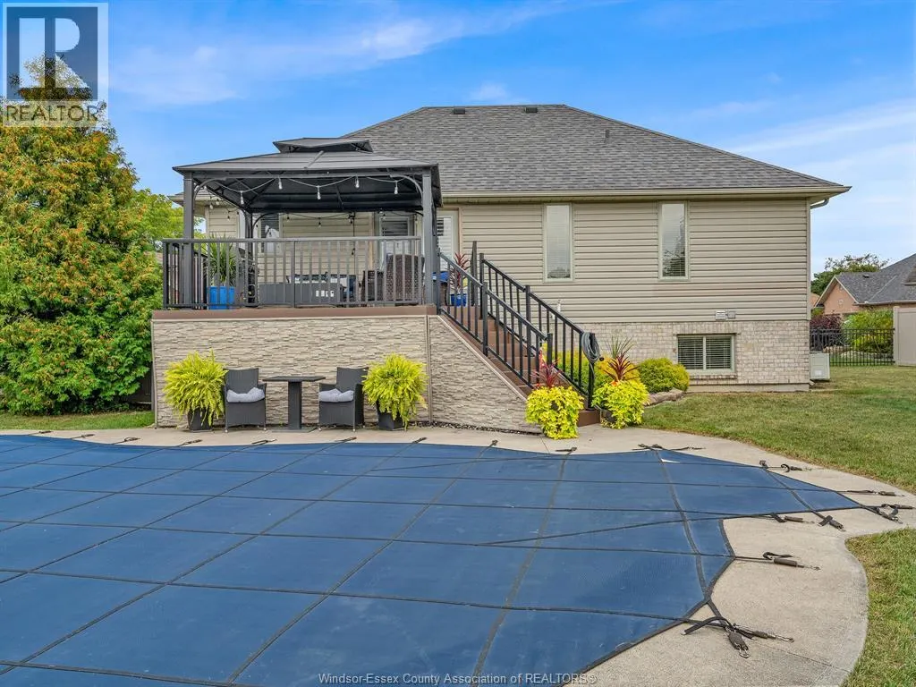 611 ROBERT COURT